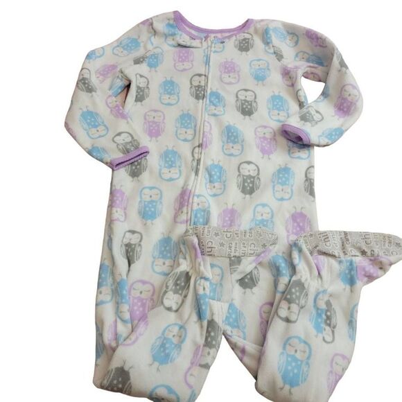 Carter's Penguin footed pajamas 5T - Picture 1 of 4